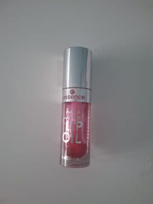 Essence Hydra Kiss 03 Lip Oil is cheap, glossy, and hard to overthink