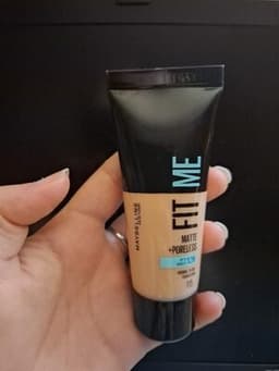 Maybelline Fit Me Matte + Poreless in 115 Ivory: still the drugstore default for a reason